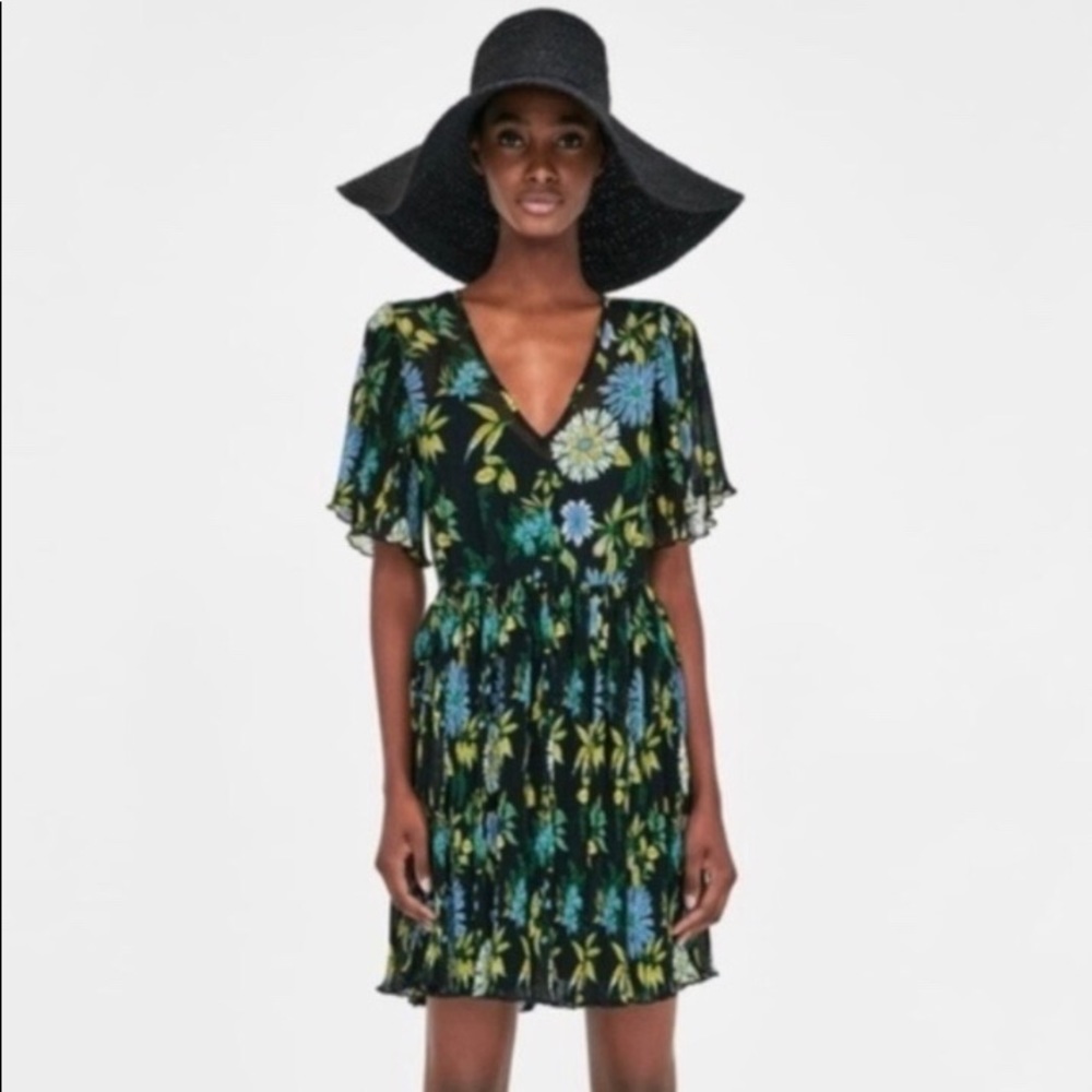 V neck floral dress